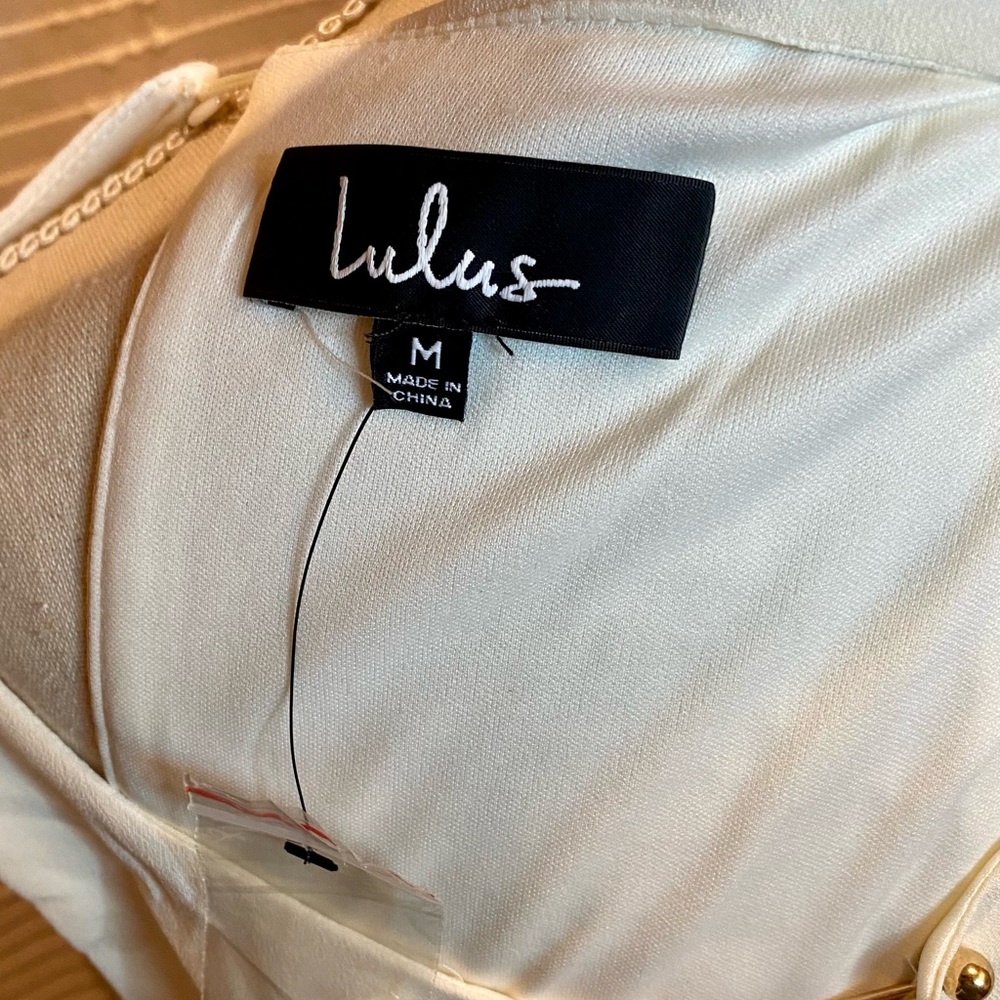 Lulu’s White Sleeveless Sheath Mini Dress Size M - Picture 8 of 11